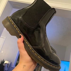 Black shiny doc marten size 10 chelsea boots